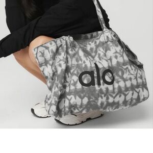 Alo Yoga Bag